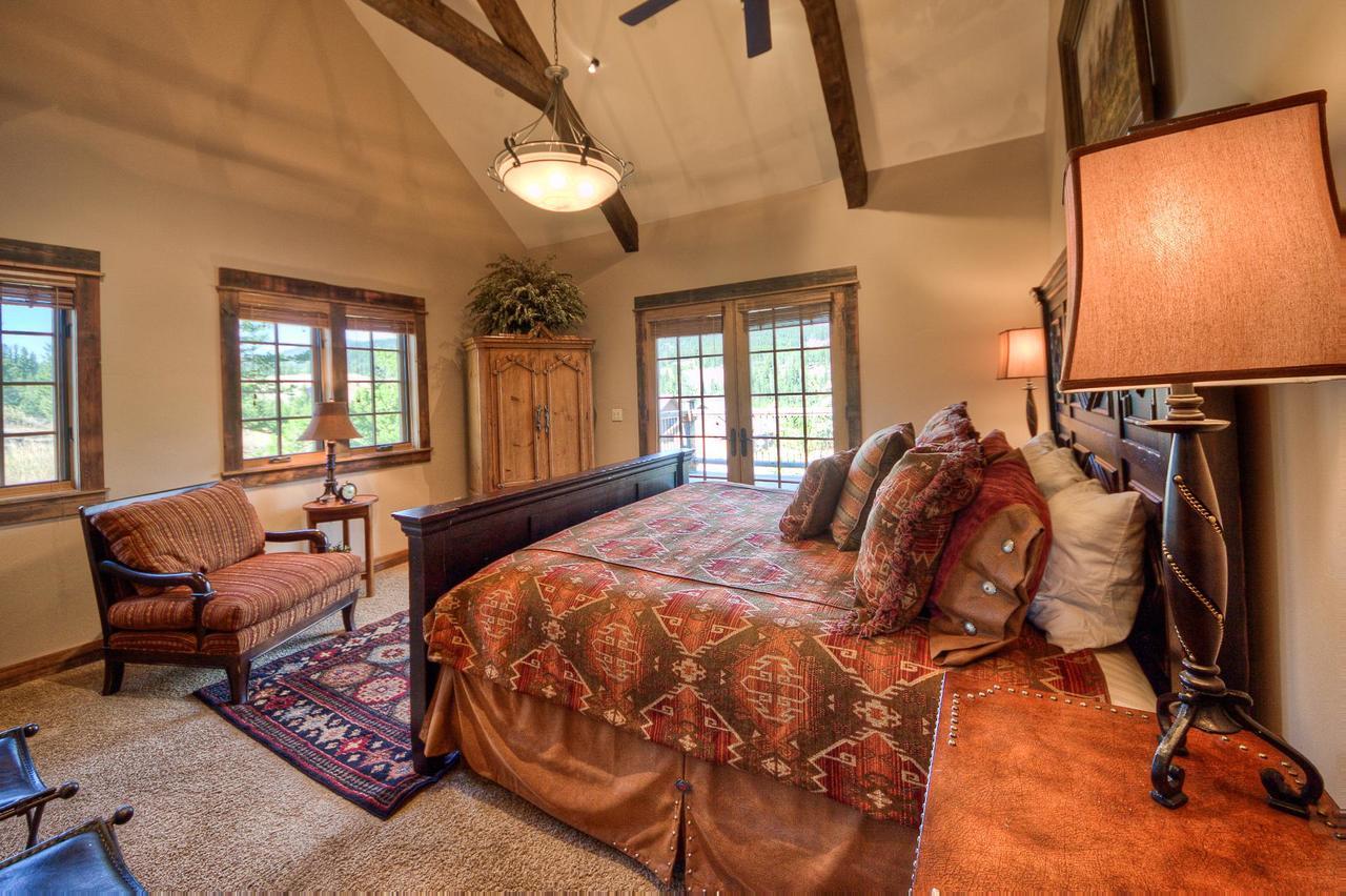 Antler Ridge Lodge Big Sky Esterno foto