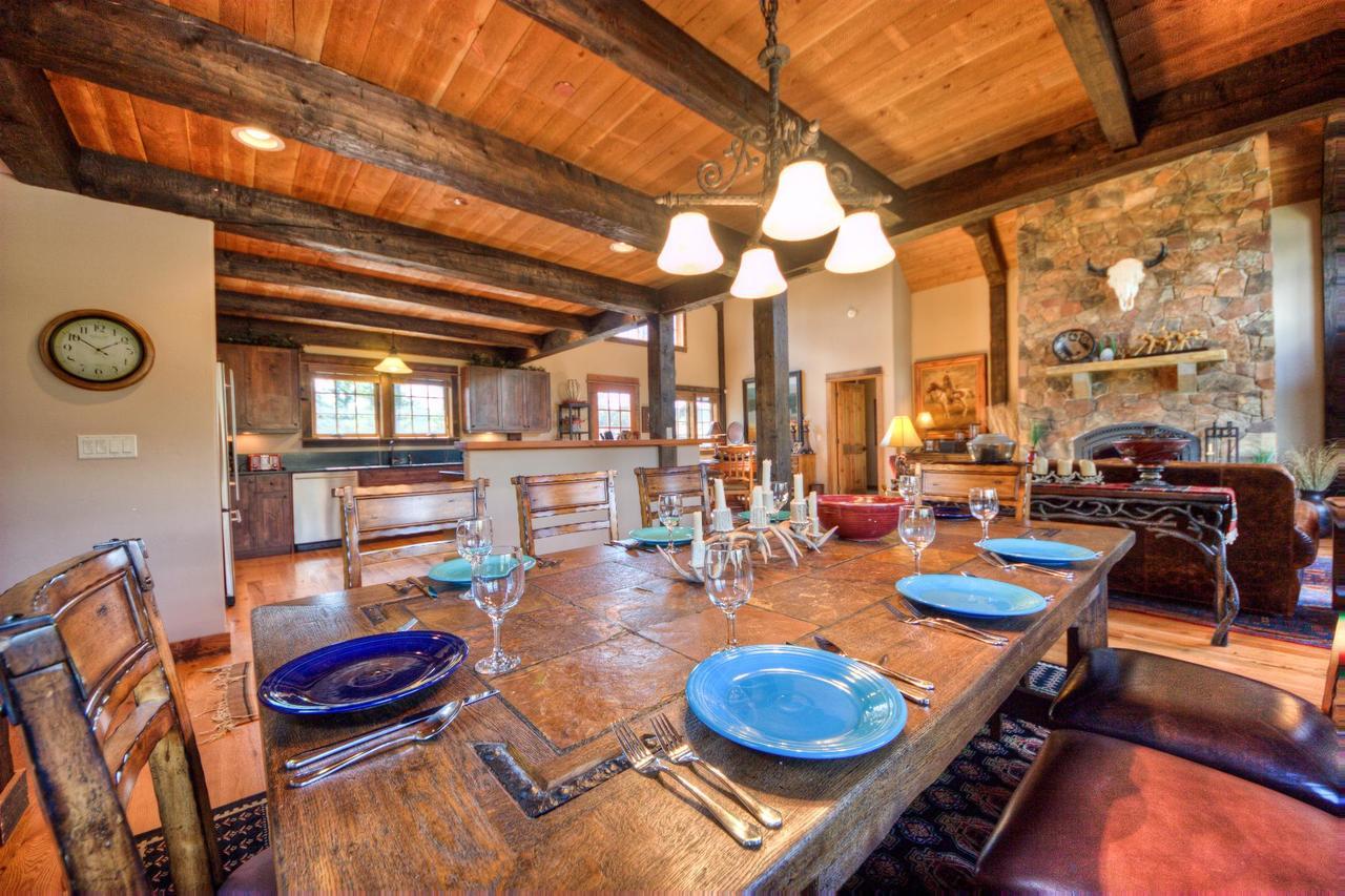 Antler Ridge Lodge Big Sky Esterno foto